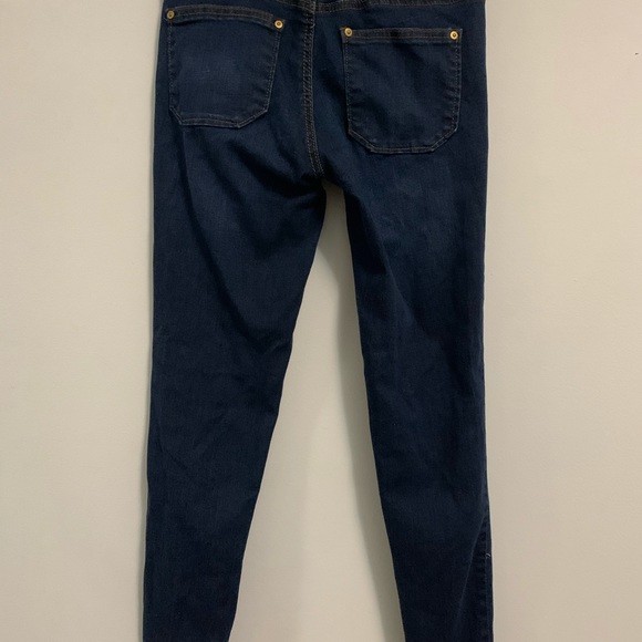 Dark wash skinny jeans - Picture 2 of 3